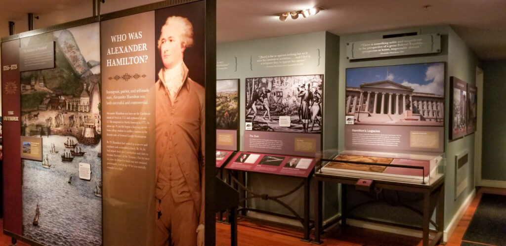 museum exhibits featuring alexander hamilton.